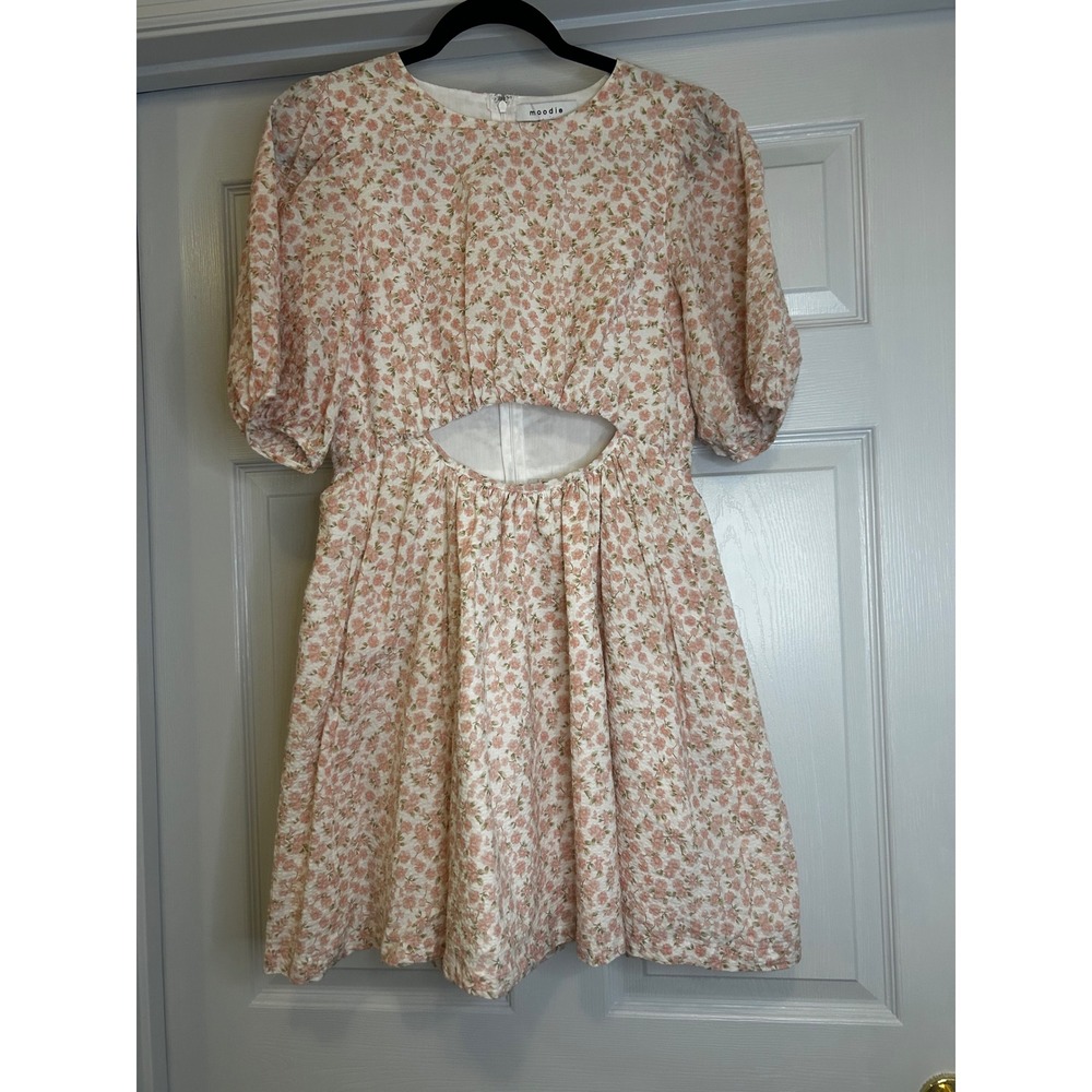 Moodie Pink Floral Puff Sleeve Cutout Mini Dress Womens Size Medium Cottagecore